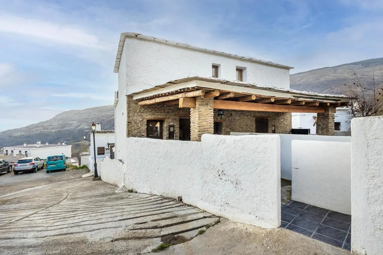 Alojamiento Rural Cuatro Estaciones Guest House Capileira Spain